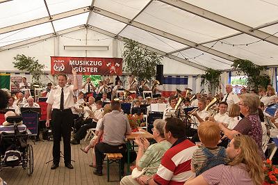 Musikerfest 2010 in Güster - Bild durch Anklicken vergrößern