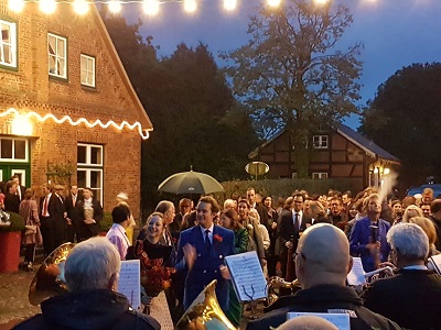 Möhnsener Musikanten auf der Hochzeit von Sandra von Ruffin