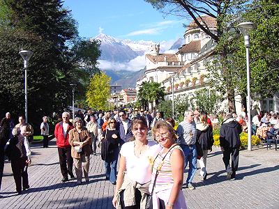 Traubenfest Meran - vor dem Kurhaus