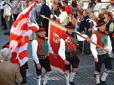 Großer Festzug beim Traubenfest Meran