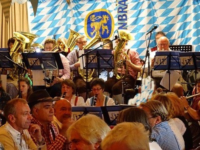 Möhnsener Musikanten auf dem 12. Oktoberfest in Basthorst